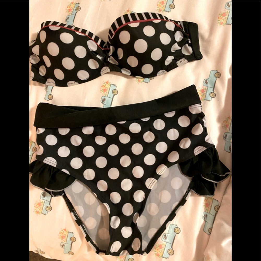 Retro look two piece swim suite